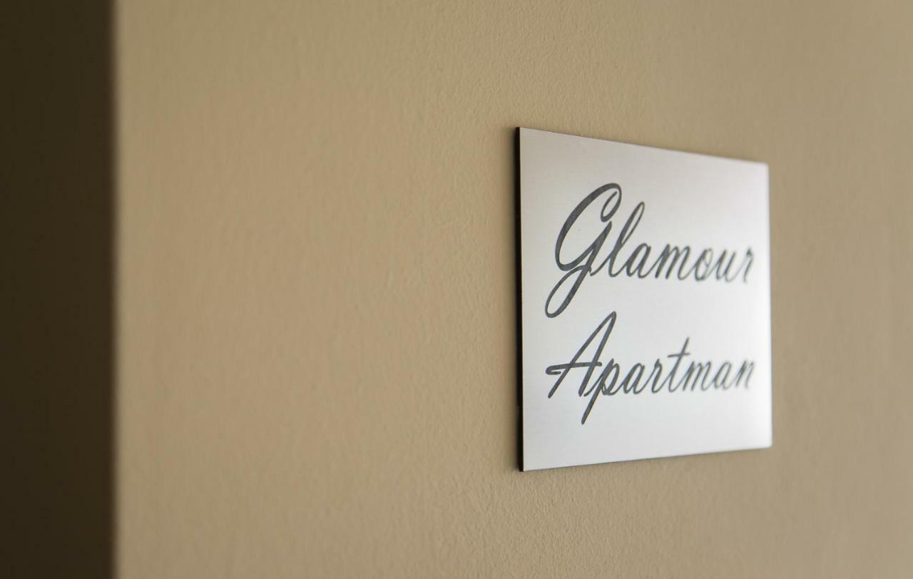 Glamour Apartman Διαμέρισμα Έγκερ Εξωτερικό φωτογραφία