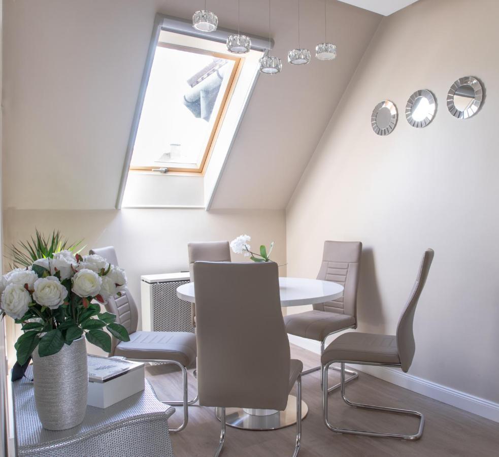 Glamour Apartman Διαμέρισμα Έγκερ Εξωτερικό φωτογραφία